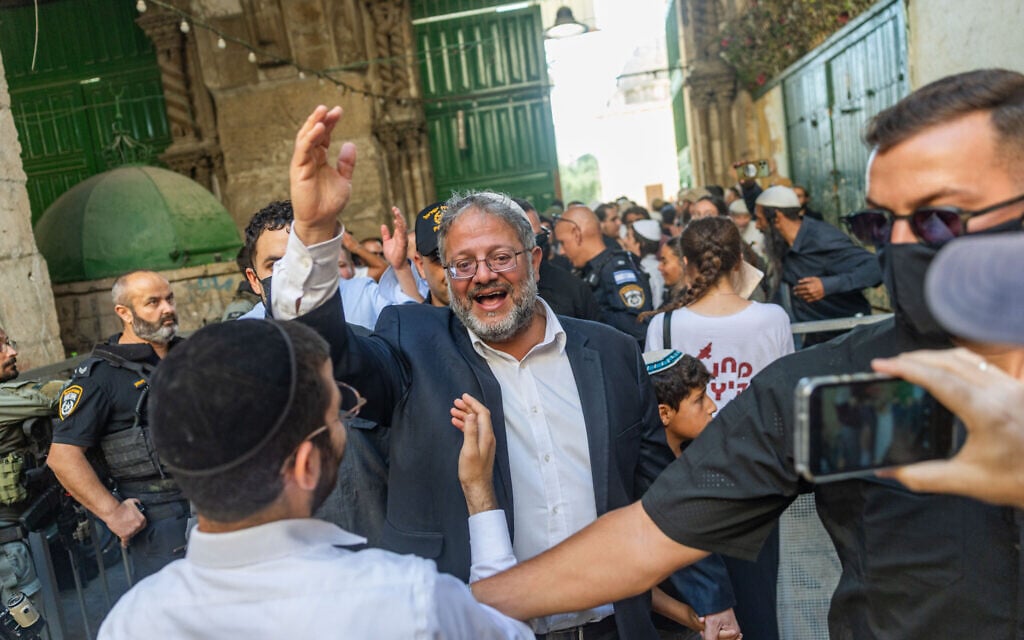 In first, Ben Gvir openly leads prayers on Temple Mount, in violation of status quo