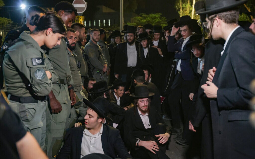 Daily Briefing Aug. 20: Day 684 – As 60,000 reservists called up, Haredim step up war on draft