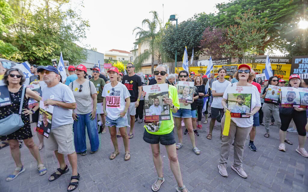 Education minister defends blasting music as bereaved mom protested outside home