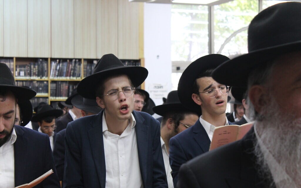 ‘Studying Torah is what protects us’: Haredi leaders lead prayers against IDF draft