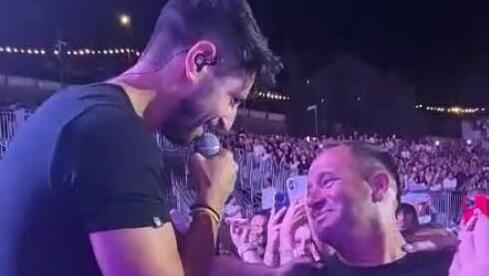 Singer Idan Amedi reunites on stage with medic who saved his life in Gaza