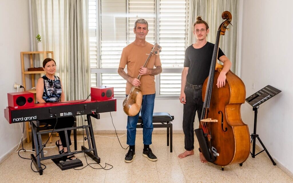 In complex times, Piris Eliyahu finds harmony in new music piece