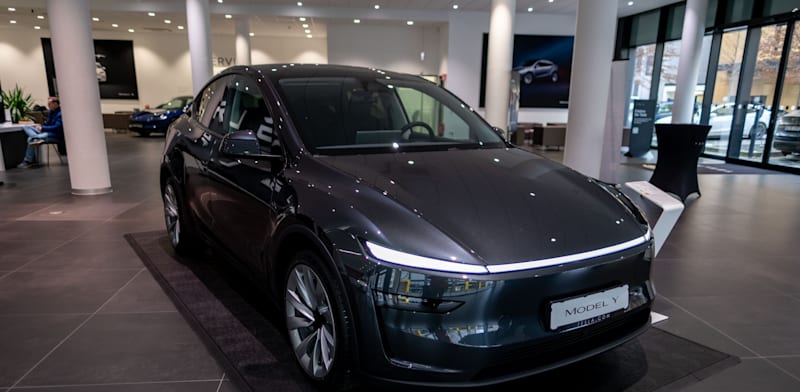 Tesla mulls autonomous driving trials in Israel