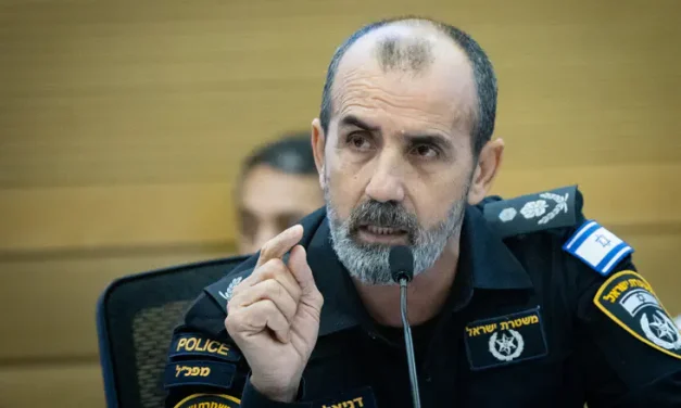 Hostages’ families call for police to prevent disruptive protests