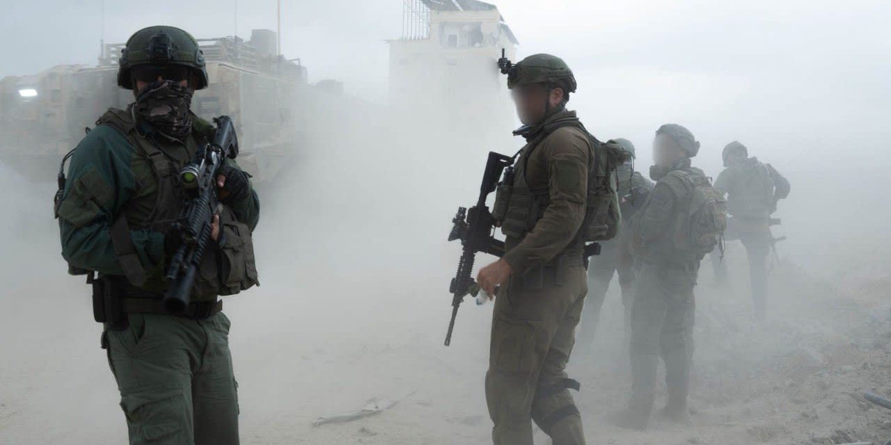 Ten IDF soldiers wounded  by overturned vehicle in Gaza