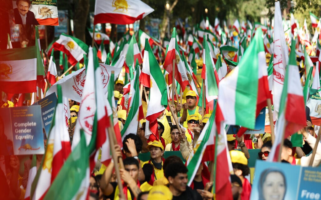 Iran, European powers struggle to reach deal ahead of deadline for return of UN sanctions