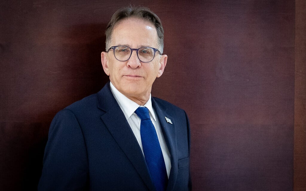 Cabinet approves Netanyahu’s chief of staff Braverman as next envoy to UK