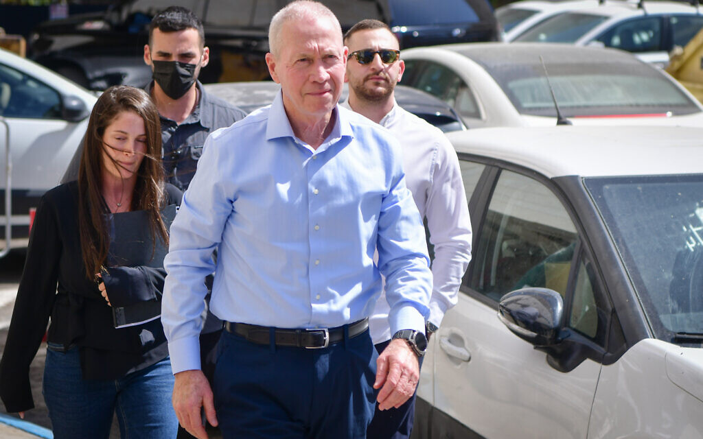 Gallant calls on Likud to reject path of Ben Gvir as party meets to expel him