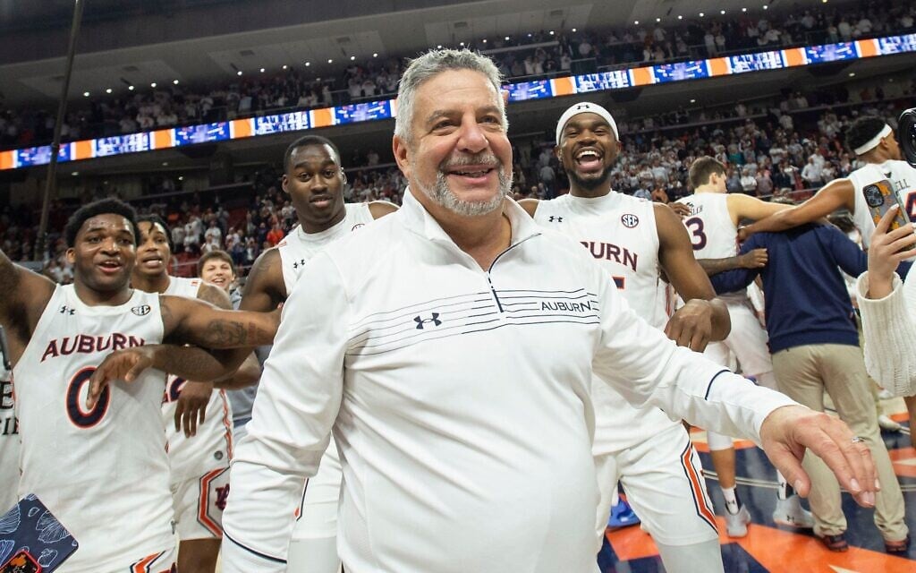 Bruce Pearl, record-breaking Jewish basketball coach, quits amid rumored senate run