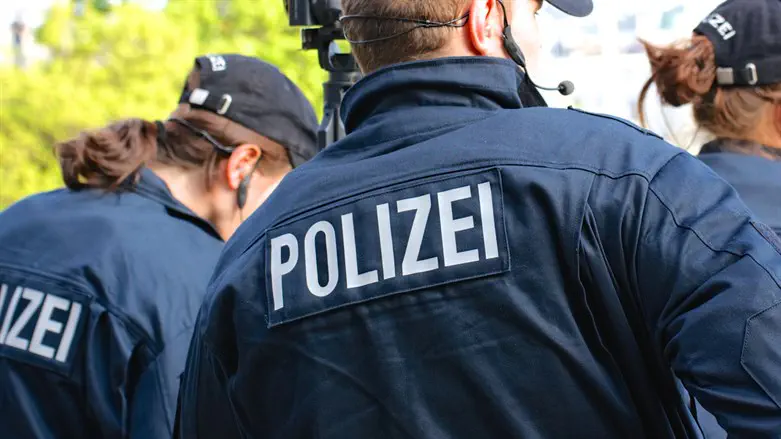 Germany arrests Hamas cell plotting attacks on Jewish institutions