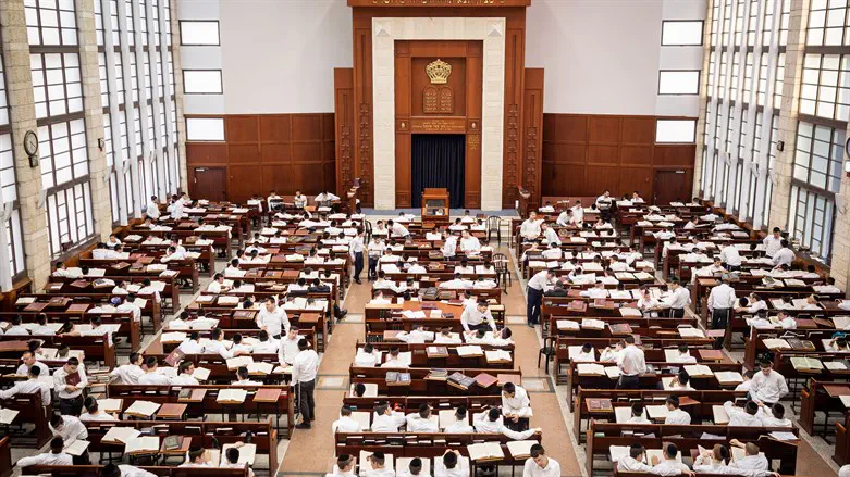 Tragedy at Mir Yeshiva: American student found dead in dormitory