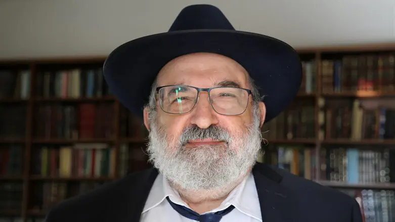 Rabbi Zini bans participation in Jerusalem rally, warns of national harm