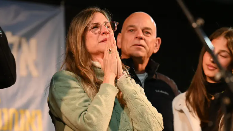 Hostage’s mother: Play the notes of Hatikva for Alon and the other hostages