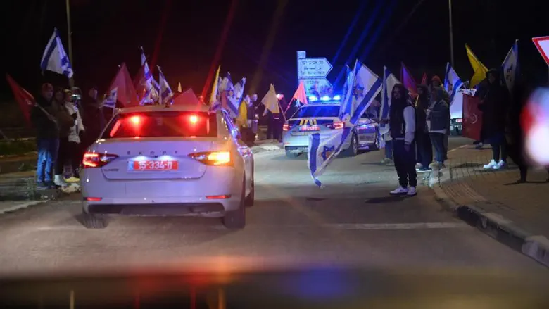 Hamas finds hostage body, Israel prepares to receive it