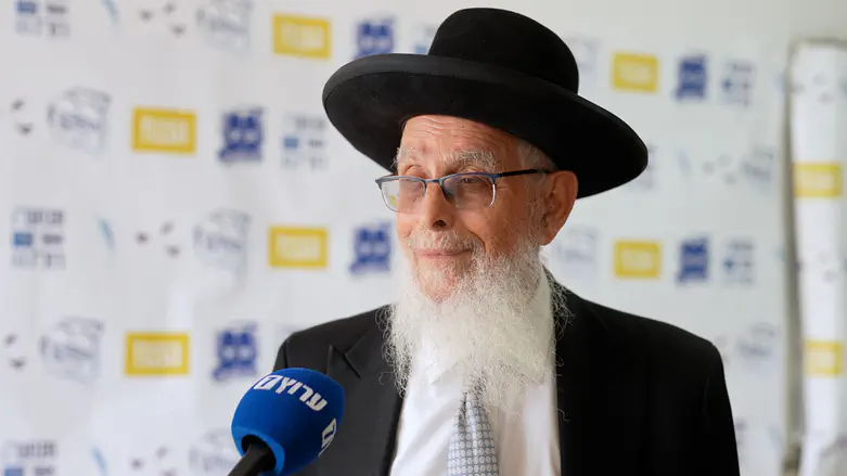 Rabbi Yaakov Ariel: ‘I believe Rabbi Yosef regrets his words against bereaved father’