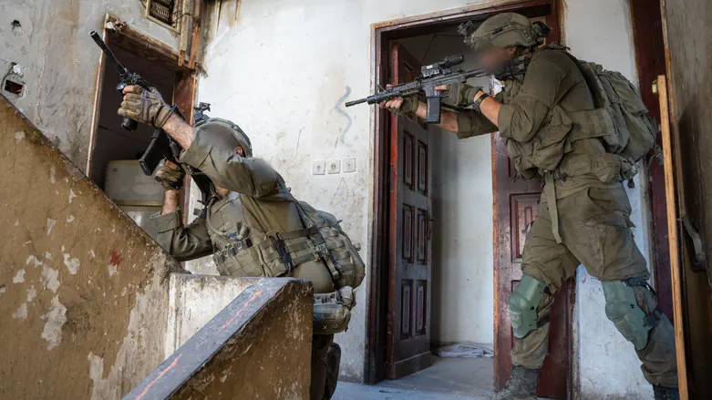 Report: 12 Soldiers killed in Gaza due to “attack-free zone” where one hostage was held