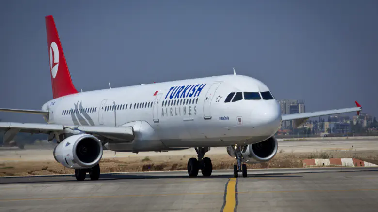 Israel deports 137 flotilla activists to Turkey