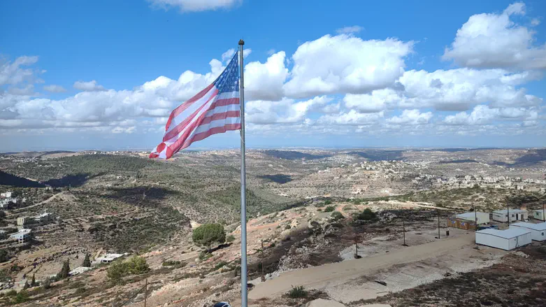 Watch: Giant American flag flies over Binyamin region