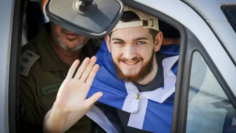 Watch: How Bar Kuperstein’s mother stumped a terrorist