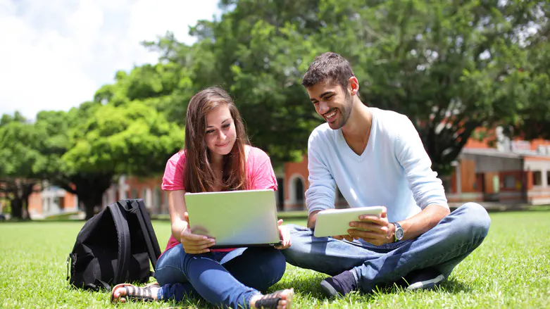 More than 336,000 students begin the 2016 academic year across Israel
