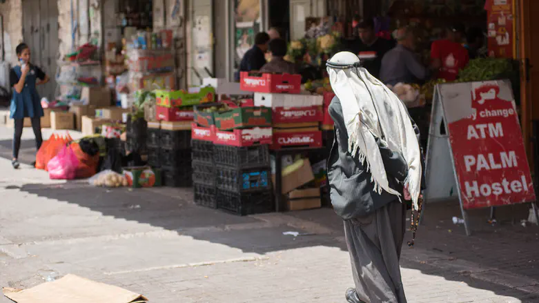 Ger Toshav: A Torah-based solution to the Global Immigration Crisis and the Arab Question