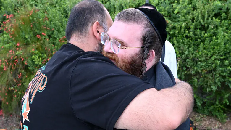 170 Israeli Mothers Seek Healing in Historic US Mission