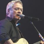 WATCH: Israeli music icon Shlomo Artzi performs for freed hostages