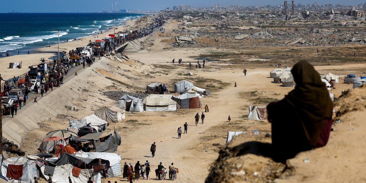 Hamas shoots at Palestinian rioters after abducting prominent Gaza clan members