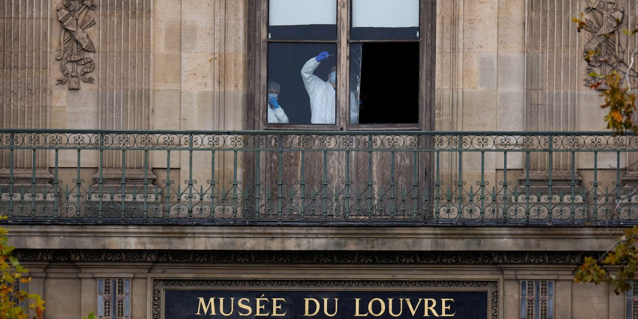 Suspects in Louvre jewel heist case arrested near Paris, prosecutor says