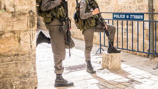 Border Police officer slipped at Cave of the Patriarchs, recognized as IDF disabled veteran