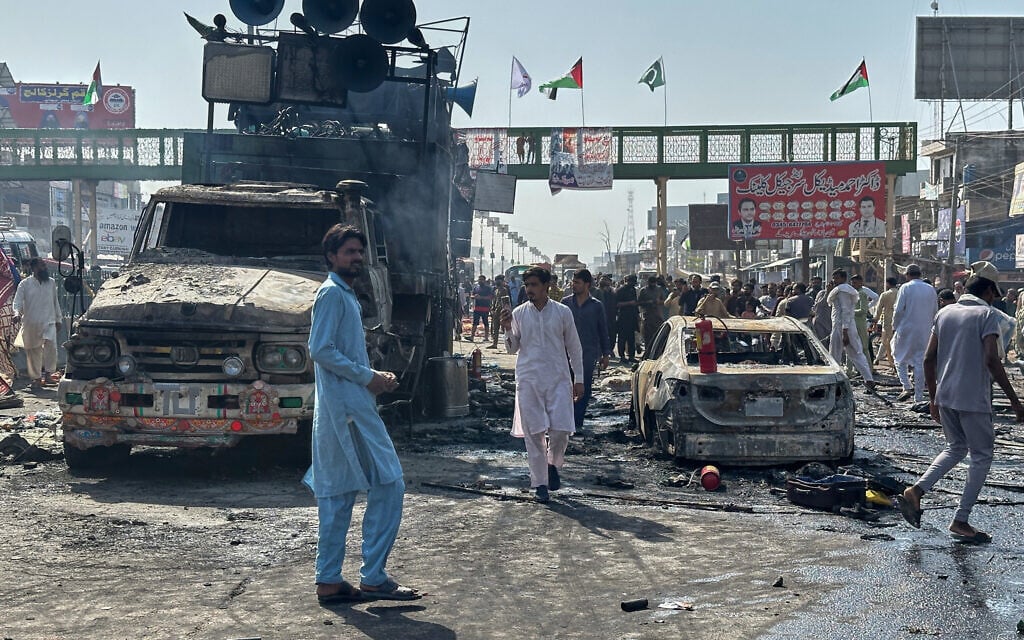 5 killed as Pakistani police clash with pro-Palestinian protesters