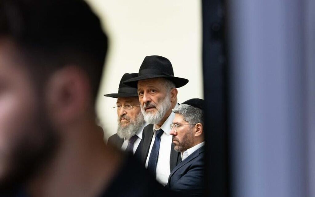 Shas quits its coalition posts to protest failure to legislate Haredi draft exemption