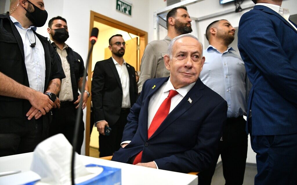 Likud cabinet members call on president to pardon Netanyahu amid corruption trial