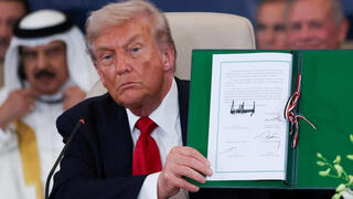 Trump, Middle East leaders sign Gaza ceasefire deal at Sharm el-Sheikh summit