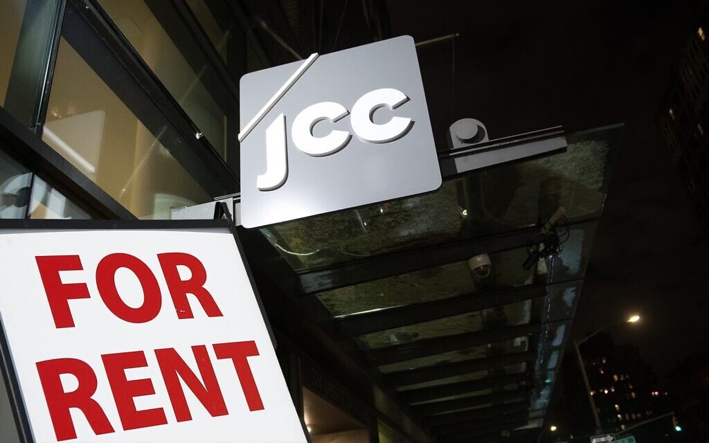 As rent soars, smaller NYC synagogues find themselves praying for a godsend