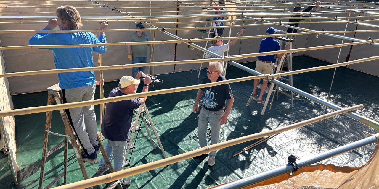 Its sukkah lost to devastating wildfire, Pasadena Jewish Temple and Center builds a new one with help from friends