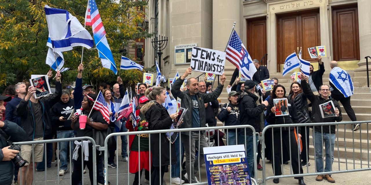 Zohran Mamdani makes his case to Jewish New Yorkers at Congregation Beth Elohim