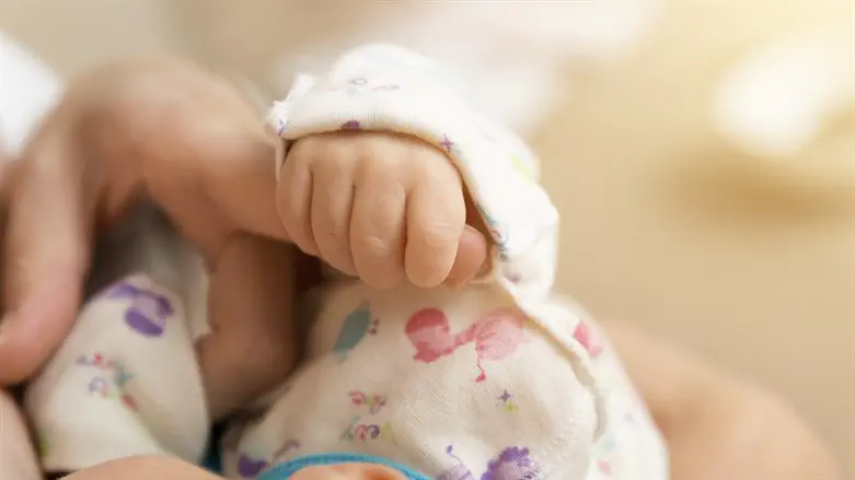 UK: Jewish mothers turn to Jewish doulas, fearing antisemitic medics