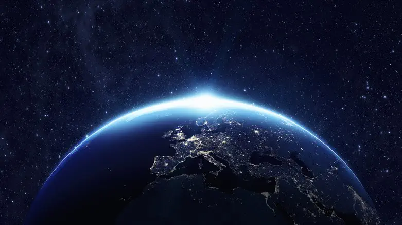 The Rational Mystic: Maimonides, Abulafia, and the Oneness of all things