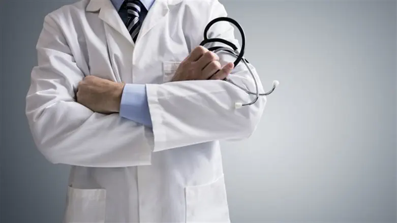 Suspended British doctor blames ‘Israeli and Jewish lobby’ in defiant post