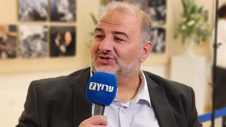 Arab MK leaves interview following question on Hamas’ future