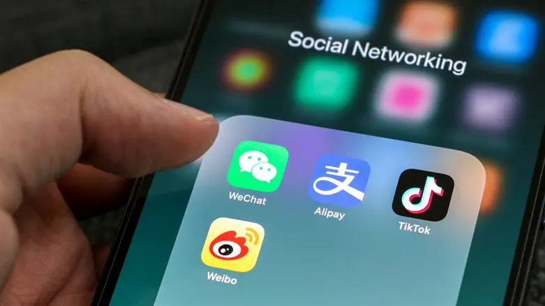 EJC president warns of dangerous influence of social media in youth radicalisation