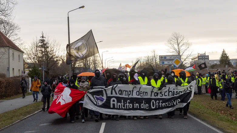 Germany: AfD launches new youth wing amid mass protests
