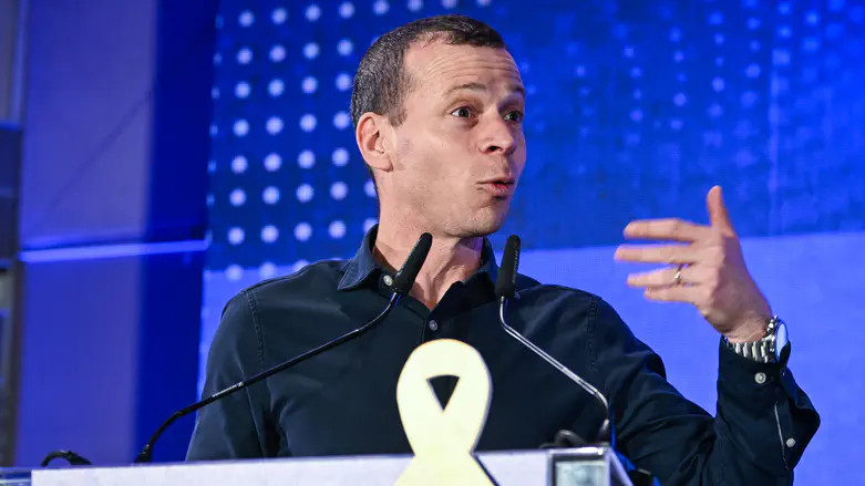 ‘Go to Gaza’ | Segal fires back after former captive criticizes Gaza coverage