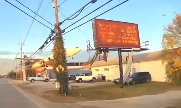 New: Chilling footage of Kentucky plane crash