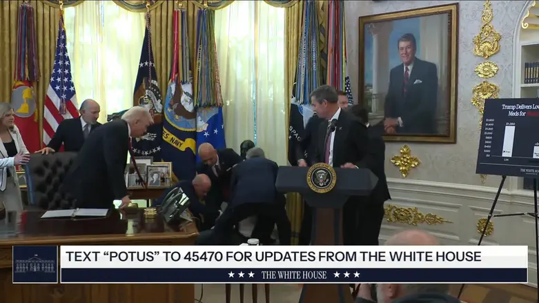 Watch: Drug executive collapses in the Oval Office