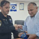 Stolen tefillin case resolved in moving moment at police station