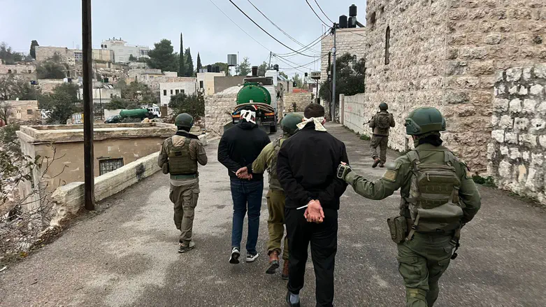 Arab Israelis transfer weapons to Judea and Samaria – in the service of Hamas