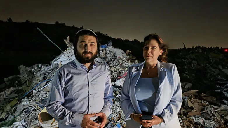 Heavy Escort: MK Tzvi Succot visits garbage burning site in Arab town