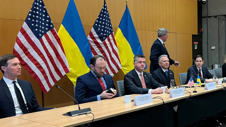 US and Ukraine report progress in talks on ending war